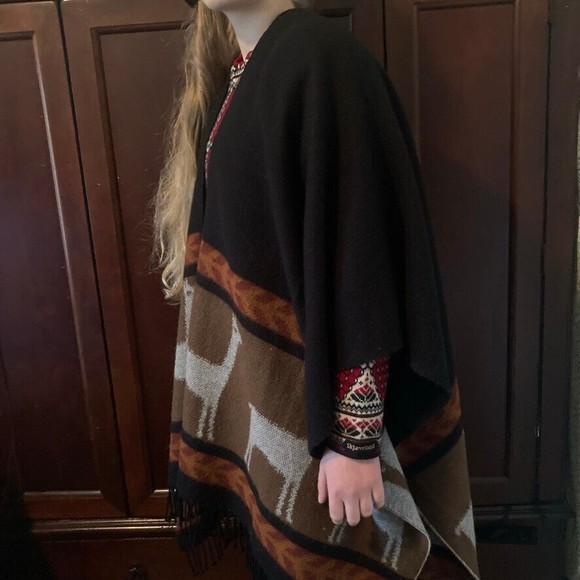 Soft Faux-Alpaca Acrylic Sweater Cape Poncho Wrap Brown/Black One Size- FRANCE - Picture 2 of 8